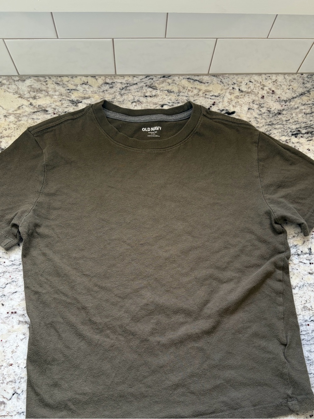 GUC Old Navy T-shirt Size 8